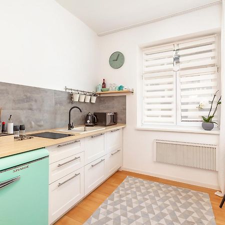 Pension Skylark Pardubice Exteriör bild
