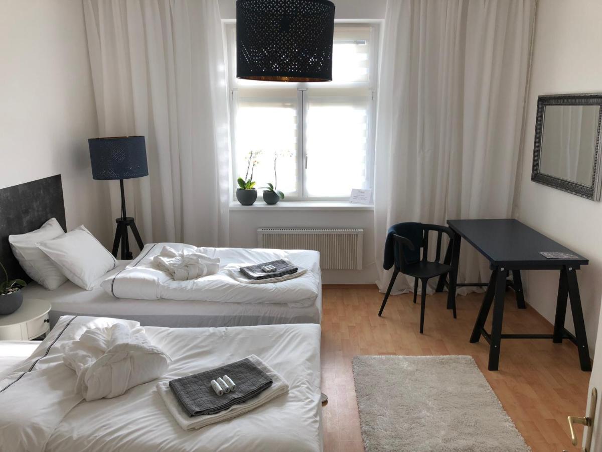 Pension Skylark Pardubice Rum bild